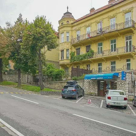 Livada Studio Apartments Brasov Exterior photo